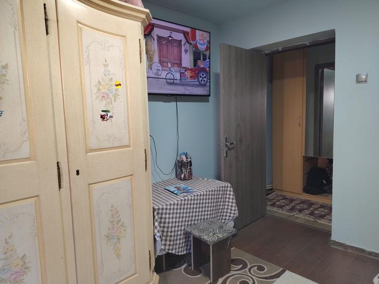Casa cu teren 1400 m.p. - Isalnita