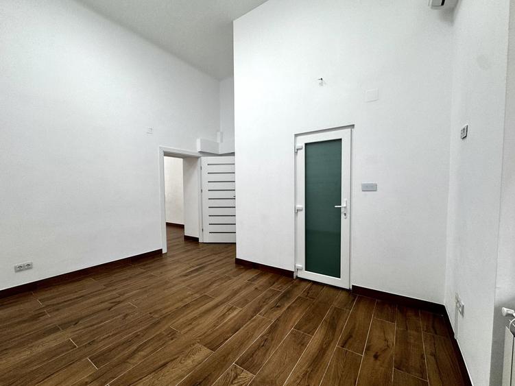 Spațiu birouri - renovat integral, etaj 1, in Piața Unirii