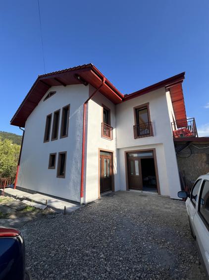 Casa idividuala de inchiriat , 240 mp utili, Tauti /Muncitori