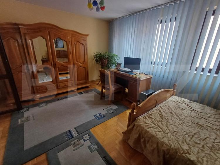 Vila de vanzare, 310 mp, teren 698 mp, zona Burdujeni
