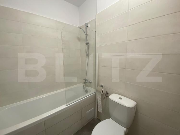 Garsoniera de vanzare, 40 mp, parcare subterana, zona Tractoru
