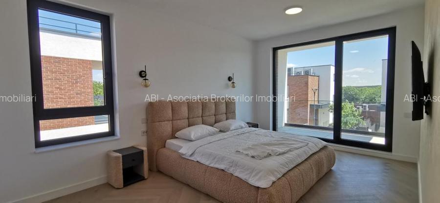 Proprietate exclusivista pe lacul Snagov 490000 euro / Chirie 2500 eu/luna - 16