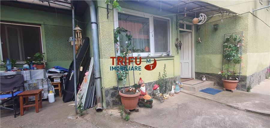 Casa cu teren pentru investitie zona Cetate