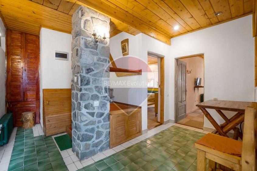 Casă de Vacanta/ Familie/ cu Poveste-Azuga/ Piscina interioara!
