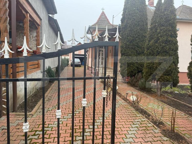 Casa individuala cu 2 camere, 160 mp utili, teren 3800 mp, Bistrita - 3