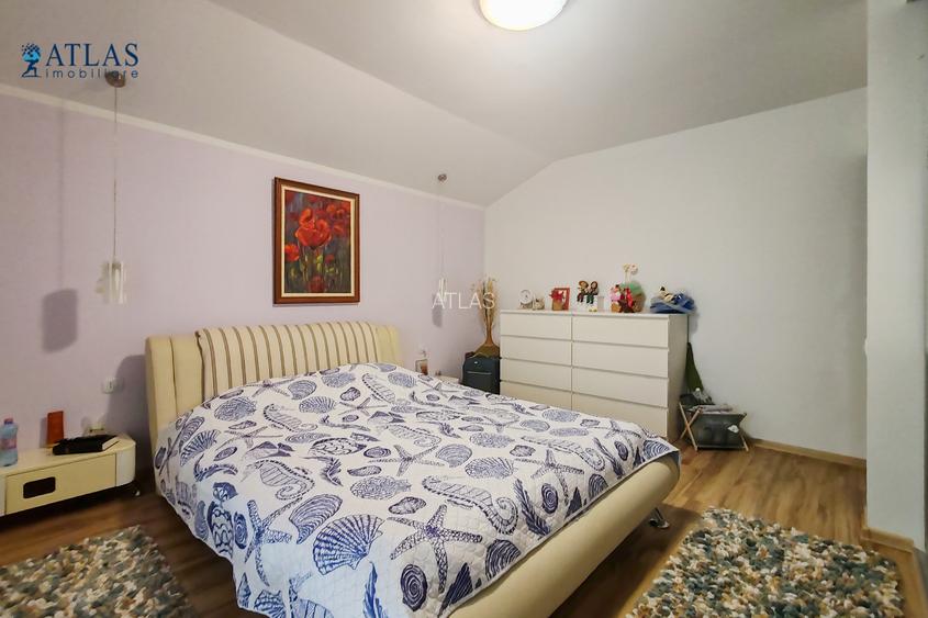 2 case independente, curți separate, 866 mp suprafață teren, Bod - 18