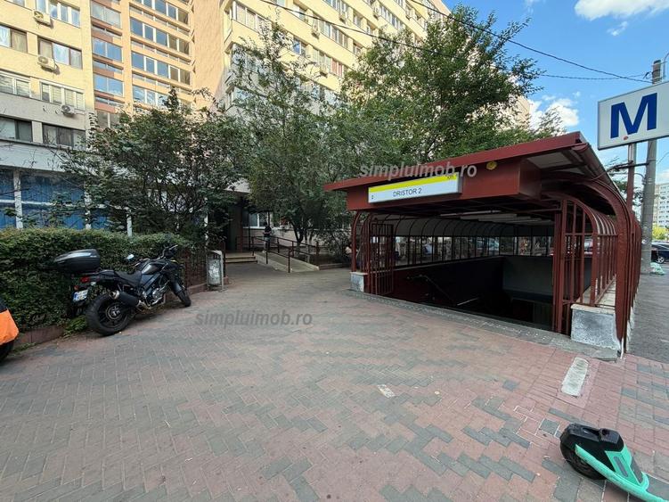 Garsonieră 33mp parter inalt la gura de metrou Dristor