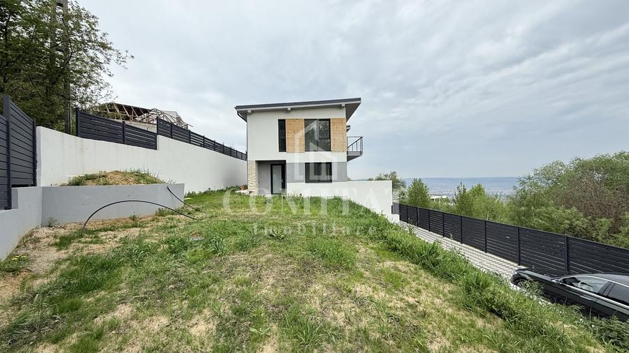 0% Comision Casă cu panoramă spre Cluj | 220 mp utili | 400 teren