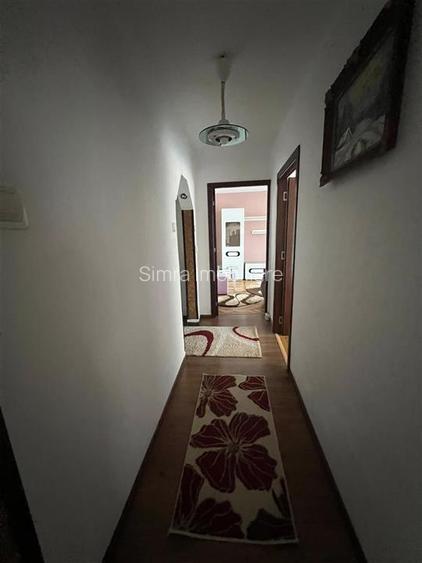 Chirie apartament 3 camere, tip AN, zona Nufarul