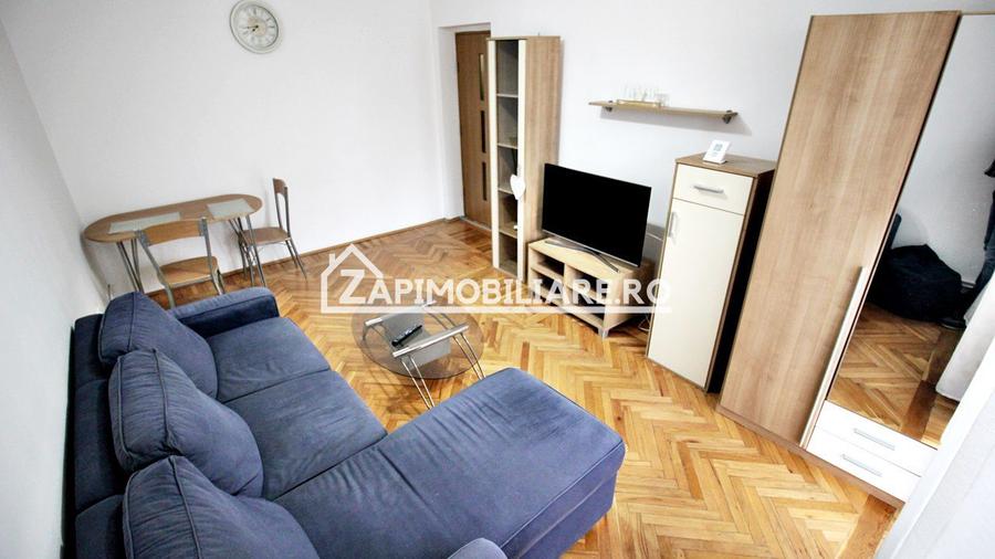 Apartament 2 camere, 1 pivniță, 55 mp,et 1,aproape de Centru