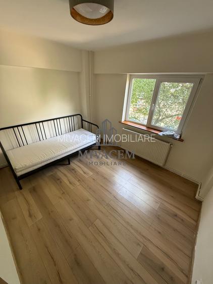 Apartament 3 camere decomandate Calea Bucuresti-Electroputere, Etaj 1/4 - 4