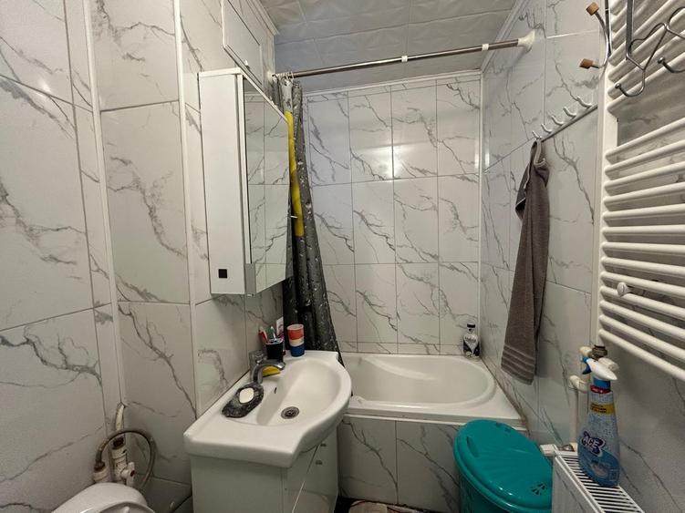 Apartament La Cheie - Renovat - 2camere confort 2 Viziru 3 E-uri.