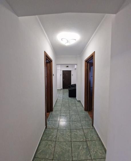 Apartament 4 camere etaj 1 vsv Mall
