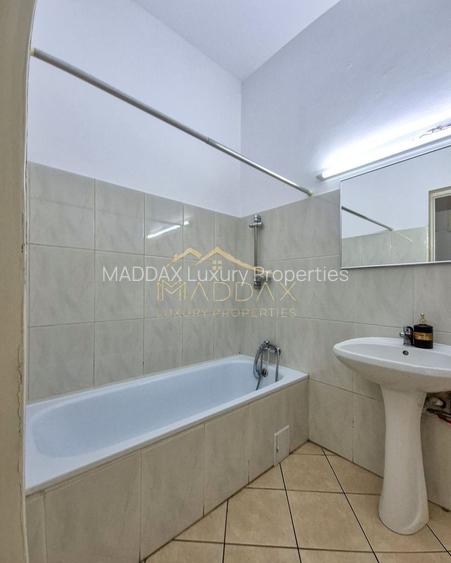 Apt. parter Piața Romană | 5 camere | Curte | 8 Locuri de Parcare - 26