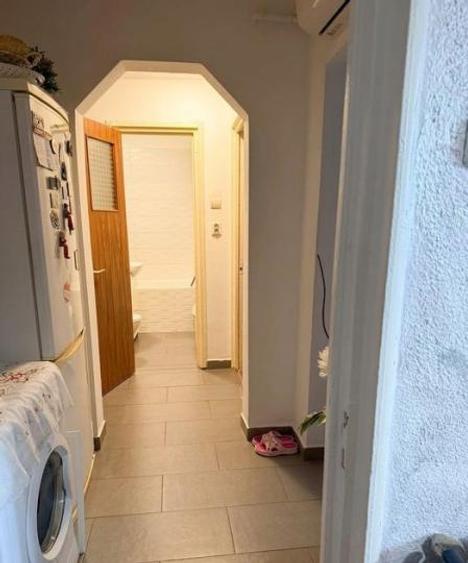 Apartament 2 camere centrala termica  zona Lujerului