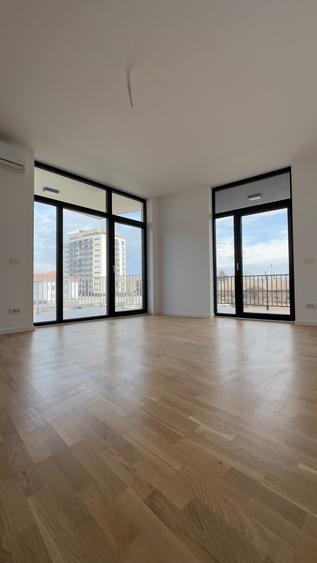 ISHO Riverside U2, Apartament generos, suprafete ample, multa lumina naturala