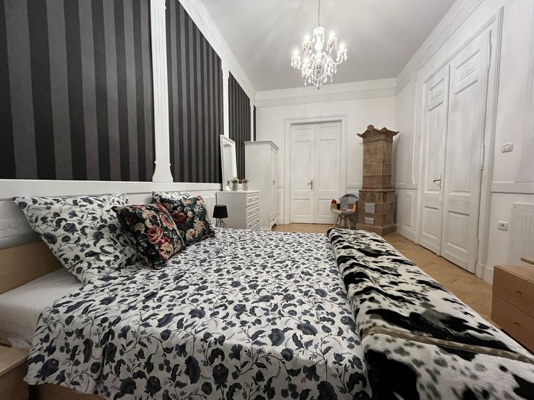 Apartament 4 camere - zona Sinaia
