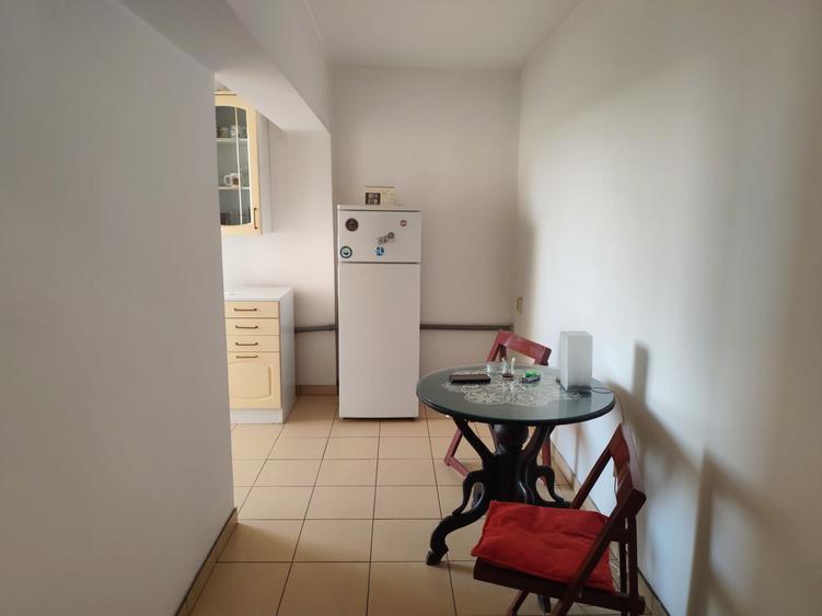 Apartament 2 camere Unirii, bloc 1993