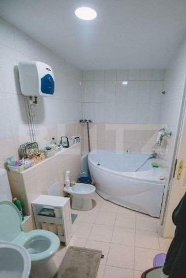 Apartament cu 3 camere, 115 mp, balcon 6 mp, parcare inclusă, zona Europa