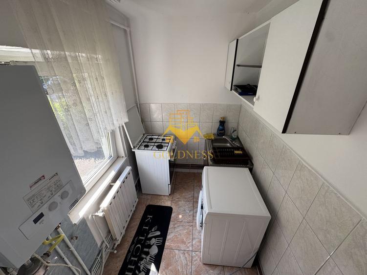 O camera, 30 mp, Manastur str. Negoiu Zona Baza Sportiva, Mehedinti