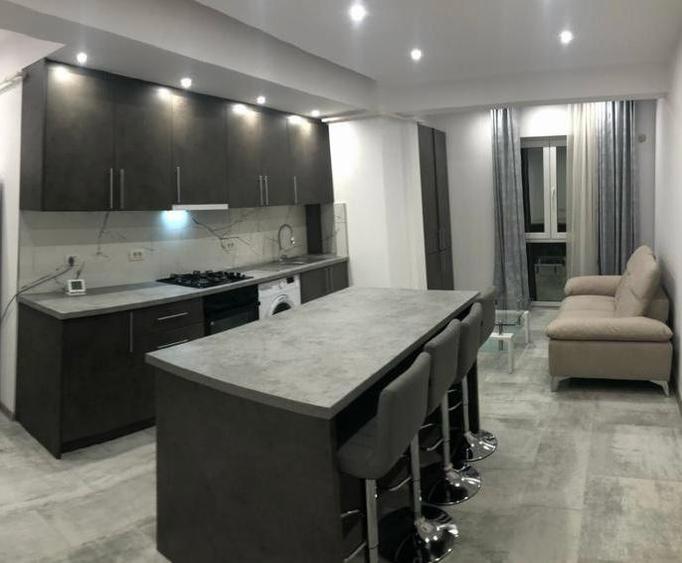 Casa de inchiriat, 120 mp, zona Radauti
