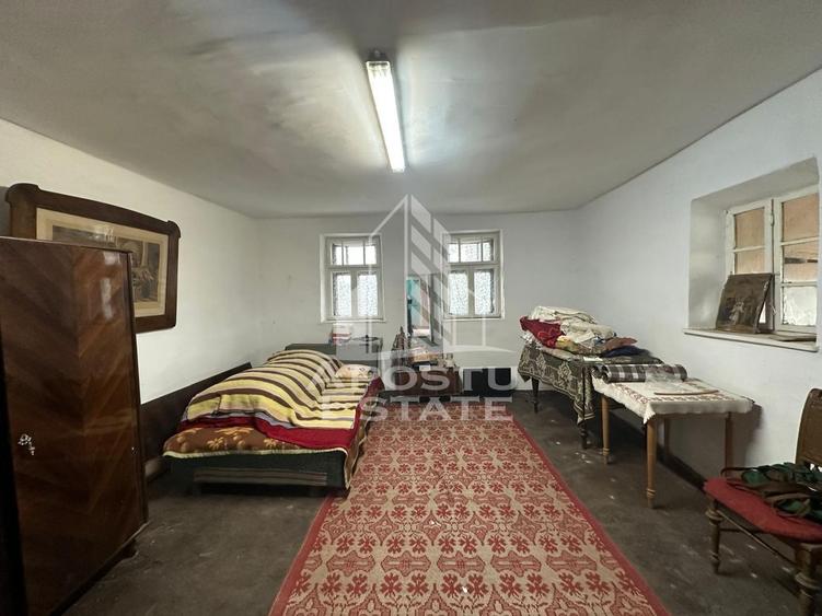 Casa cu teren de vanzare in Zimandu Nou