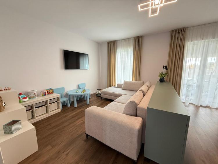 Duplex 4 camere, 101 mp utili, 250 mp teren - Giroc