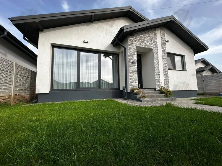 Casă individuală de vanzare -  P | 4 camere | 2 băi | Teren 427 mp Berceni
