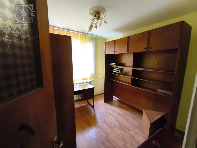 Apartament 3 camere -5 minute Metrou 1 Decembrie
