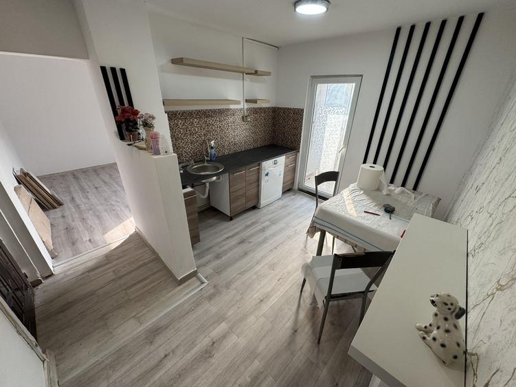 Apartament 3 camere zona Cet