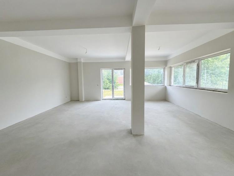 Casă tip duplex, 4 camere, 3 băi, 143 mp, Chinteni