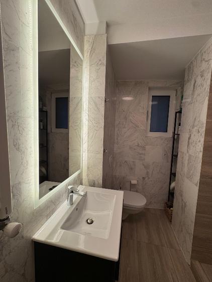 Închiriez apartament 2 camere – Vasile Lascăr 202, Mobilat, Parcare inclus