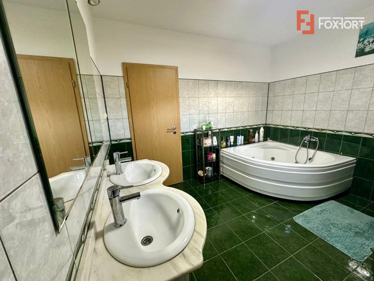 Casa individuala cu 4 camere si teren de 600 mp - Dumbravita