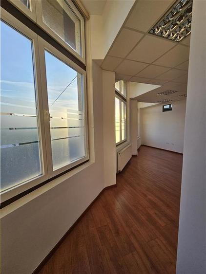 Cladire Birouri - 900 mp - Piata Cibin - Clinica Medicala - IT - Servicii