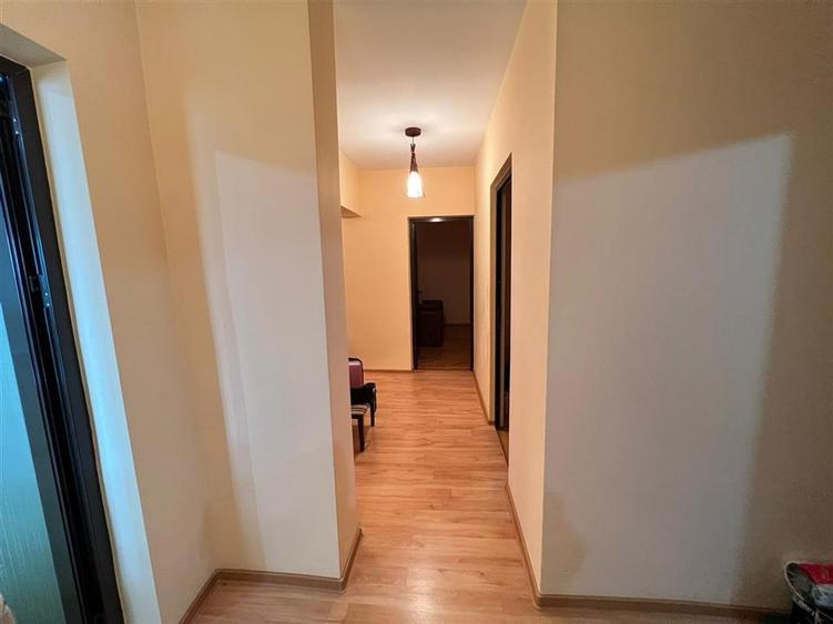 Apartament 3 camere, ultracentral, etaj 9, renovat ,mobilata si utilat