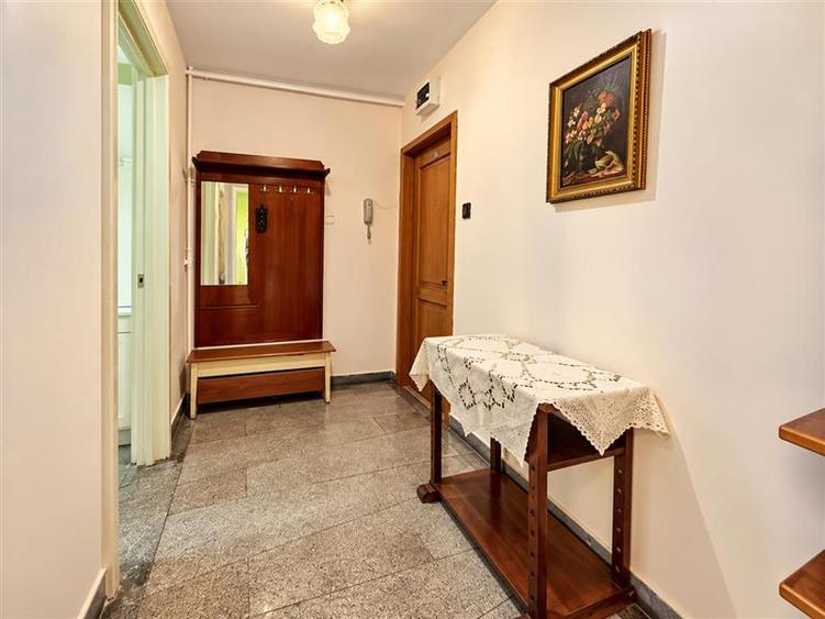 Apartament luminos,etaj2,arie linistita, oportunitate personalizare,Aleea Savine