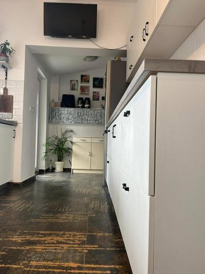 Casă cu 3 camere, 240 mp teren, Central, zona Horea ,Oradea.