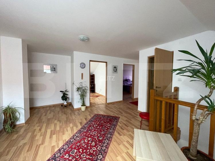 Casa cu 240  mp 8 camere cu teren 11 ari în Corunca - 4