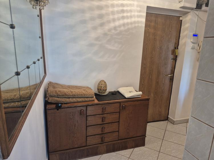 2 camere, et 4/8, strada Turda cu Ion Mihalache