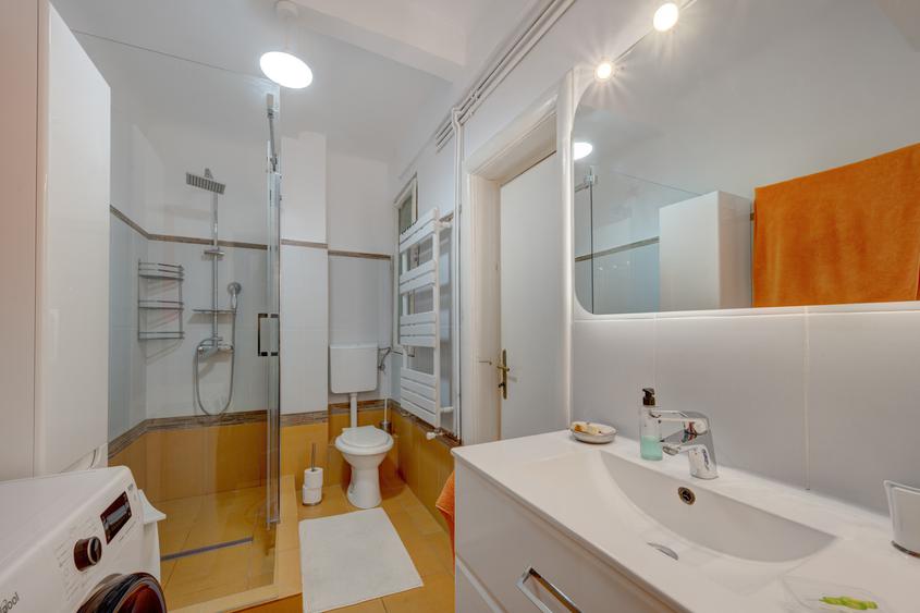 Armenească | 4 camere | 100 mp utili + 2 balcoane | Interbelic 1937