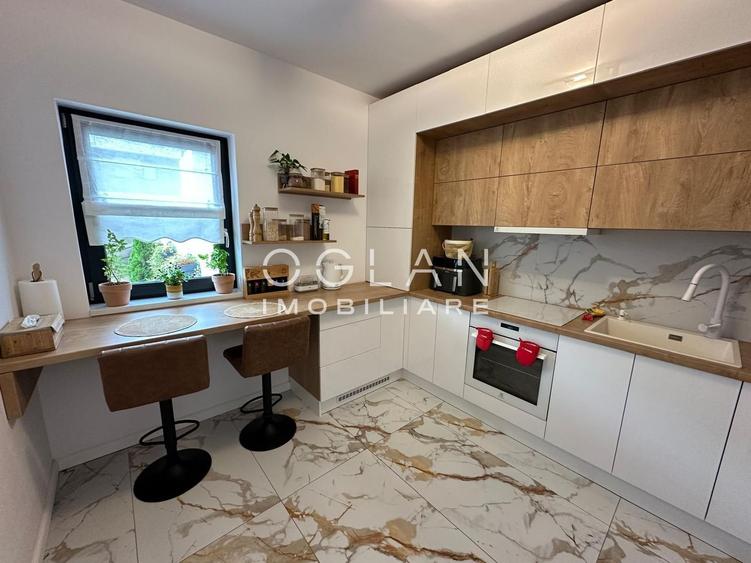 Apartament 3 cam. cu teren 120 MP, la vila