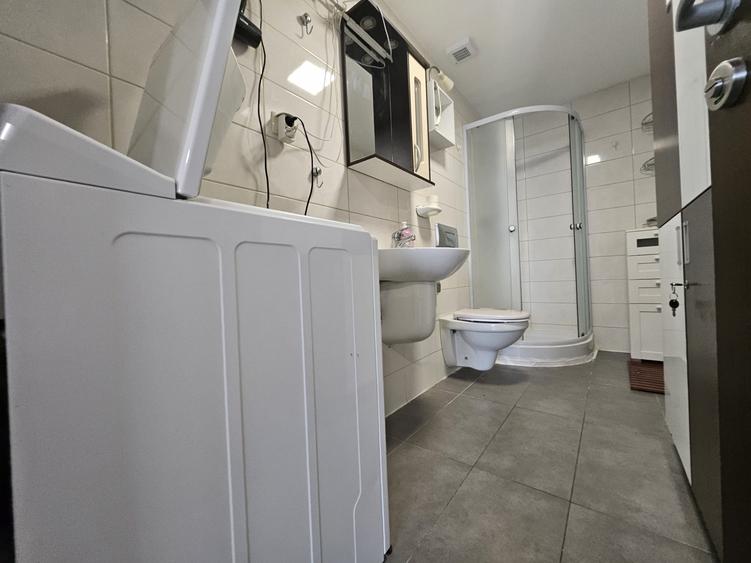 APARTAMENT 2 CAMERE | TERASĂ ÎNCHISĂ ȘI ACOPERITĂ | 1 LOC PARCARE | COSMOPOLIS