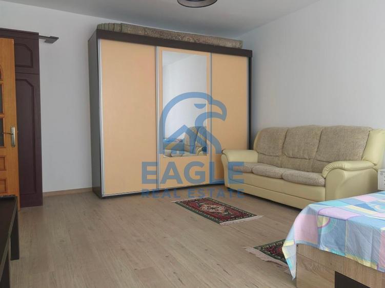 Dezrobirii -Garsoniera decomandata cu balcon si parcare pe termen lung