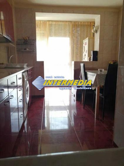 Apartament 2 Camere decomandat de vanzare zona Centru in Alba Iulia finisat
