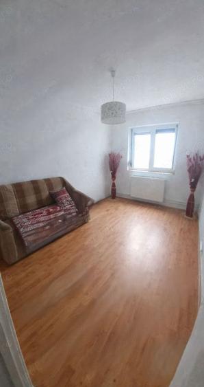 Apartament 3 camere decomandate – etaj 2 – Micro 21, Galați