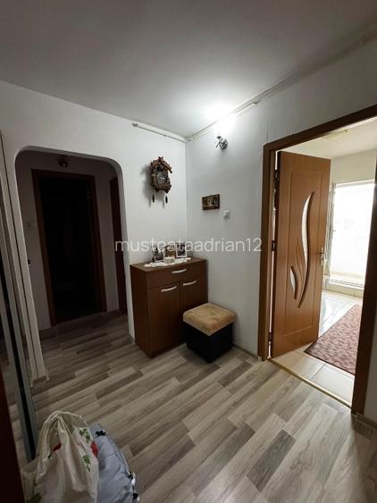 Apartament 2 camere decomandat, centrală proprie, an 1983, Targoviște - 11