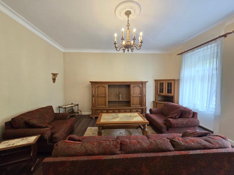 Apartament renovat in cladire istorica