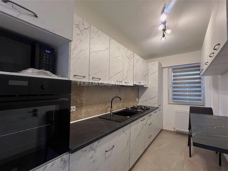 Apartament 2 camere de vânzare | 49 mp utili + grădină 11 mp | Bl - 9