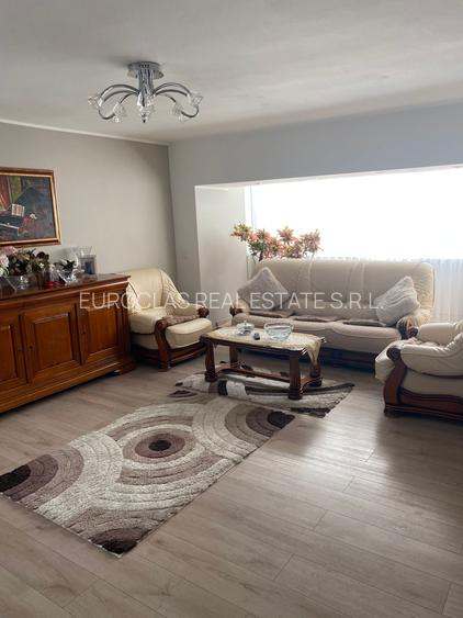 Trocadero - 3 camere - 135.000 euro  (COD E6) - 2