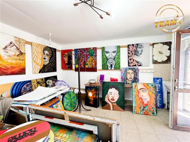 Casa primitoare si apreciabila, areal cu liniste, gradina frumoasa, Sancraiu,Sza